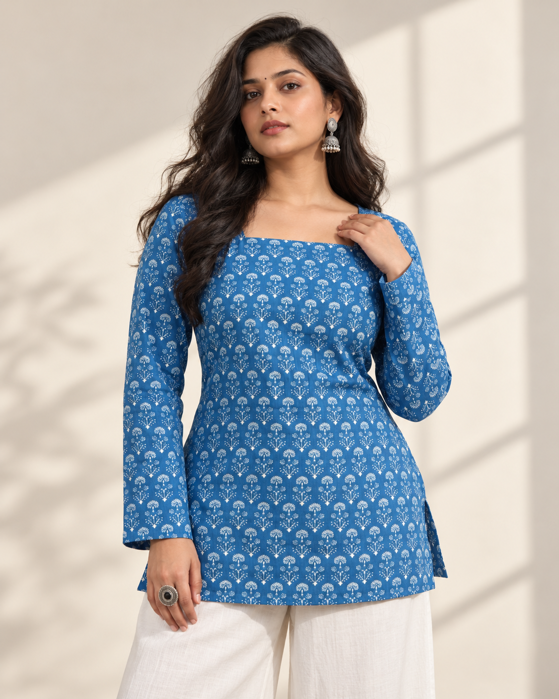 Mogra Square Neck Top with Pull to Fit Doris