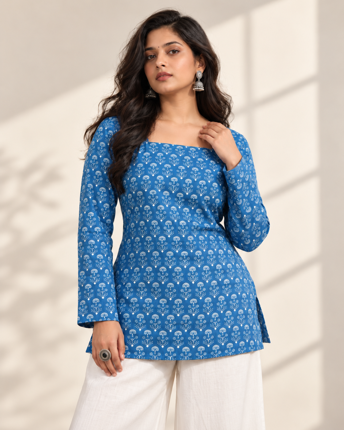 Mogra Square Neck Top with Pull to Fit Doris
