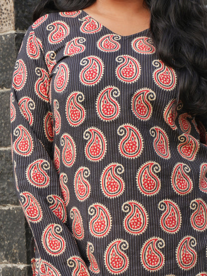 Nazar V-Neck Top